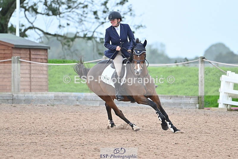 231013A-151315-02953 - Cls 9 Foxhunter & 1.20m Open