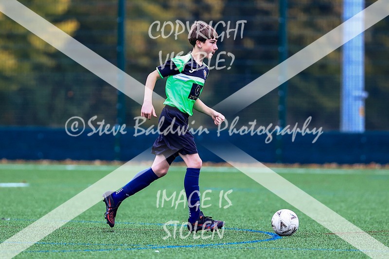 1DX30691 - 2025-10-12 FC Abbey Meads U14 Orange V Kingsdown Lions U14