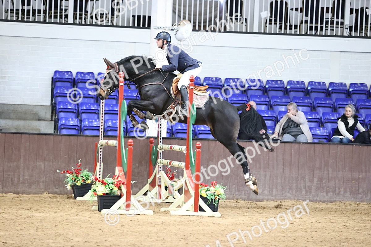 SBM_001564 - Class 4 - Senior Newcomers - 1.10m Open
