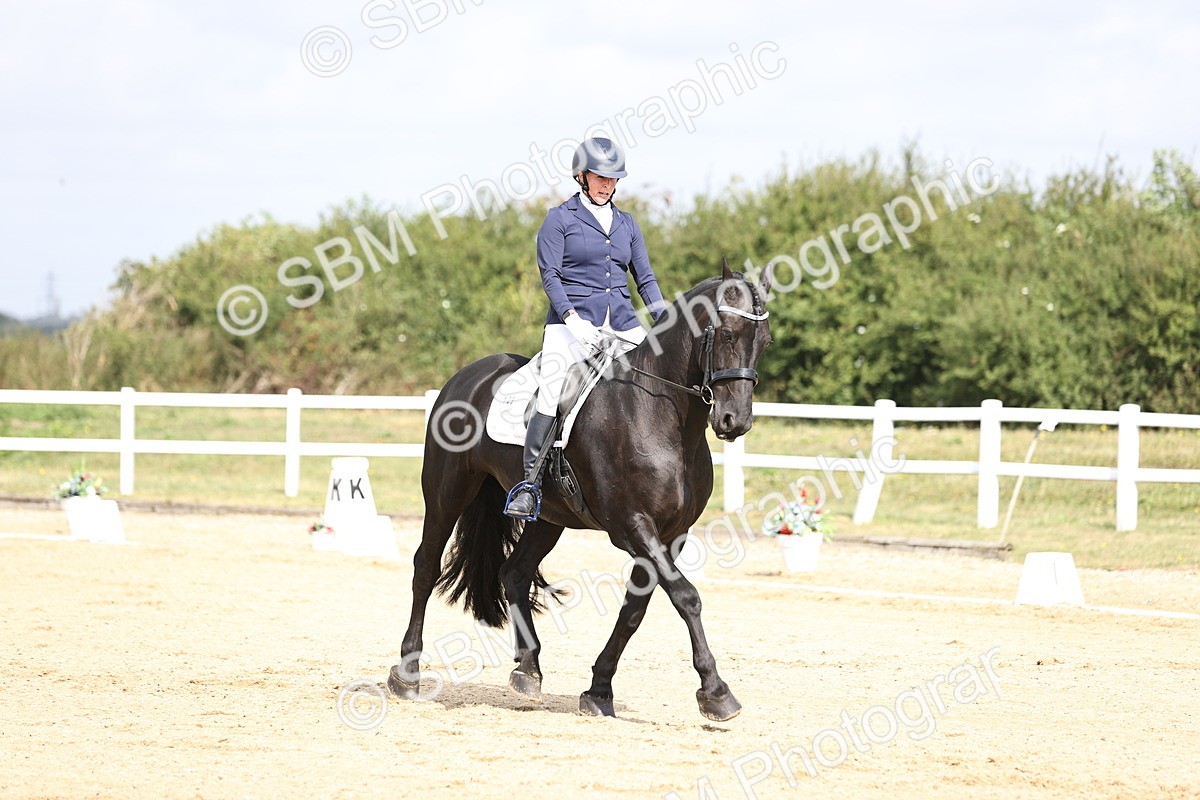 SBM_016115 - Class 14 - Novice 23 - 10.29-11.32