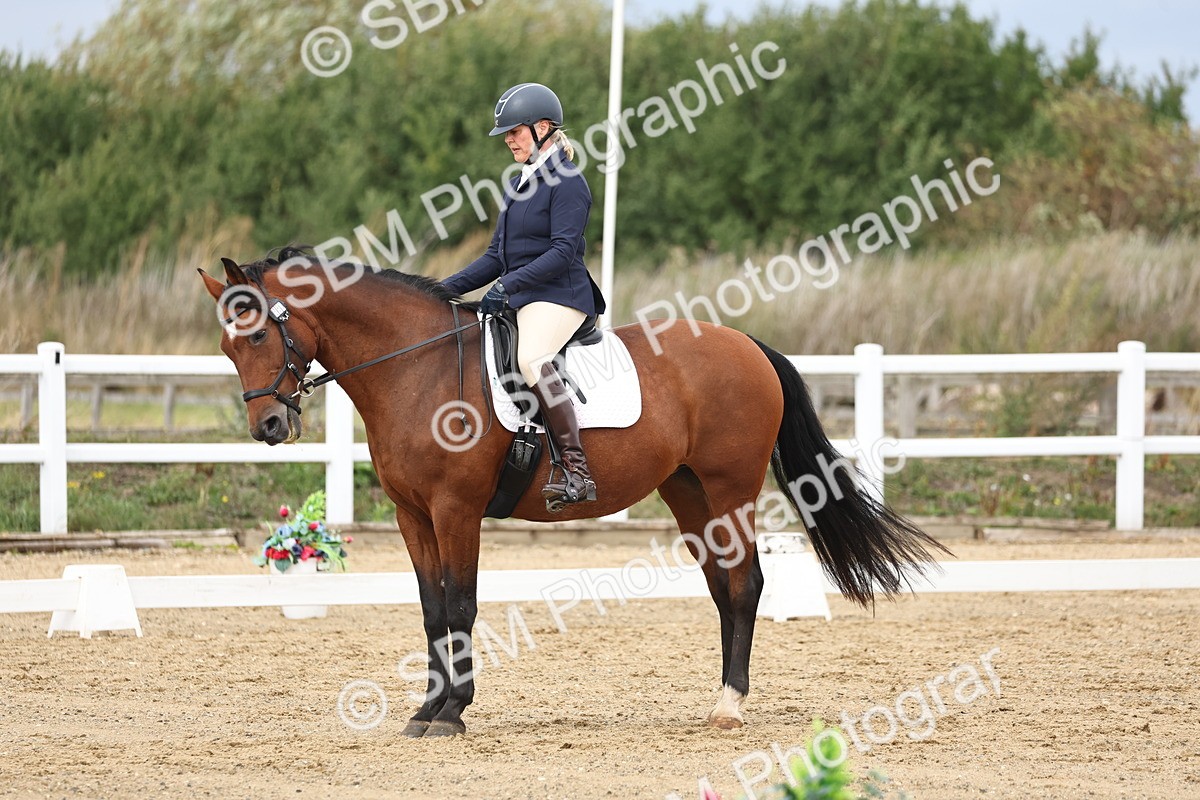 SBM_002581 - Class 7 - Novice 2 Warm Up