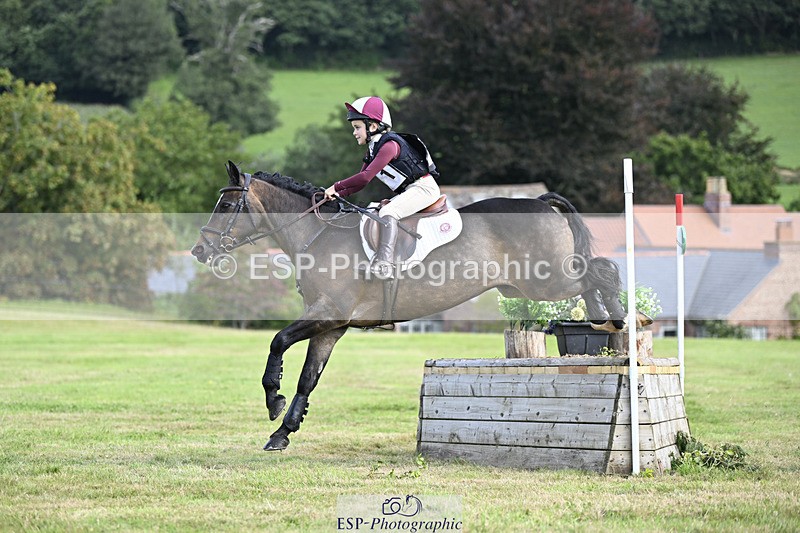 240825X-112356-32497 - 70cm XC 11.00 to 12.00