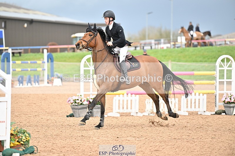 240315A-123227-00955 - Cls 3 Snr Foxhunter