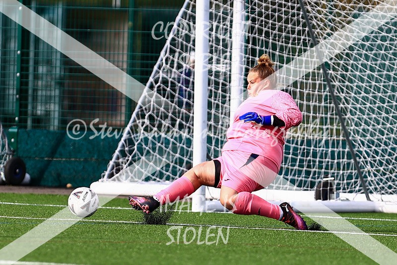 1DX30960 - 2025-10-05 FC Abbey Meads Ladies V Purton  Kingsdown FC Ladies