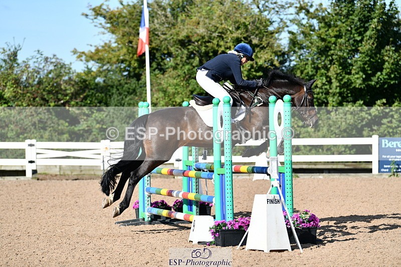 240913A-095724-03064 - Cls 20 Snr British Novice and 90cm Open