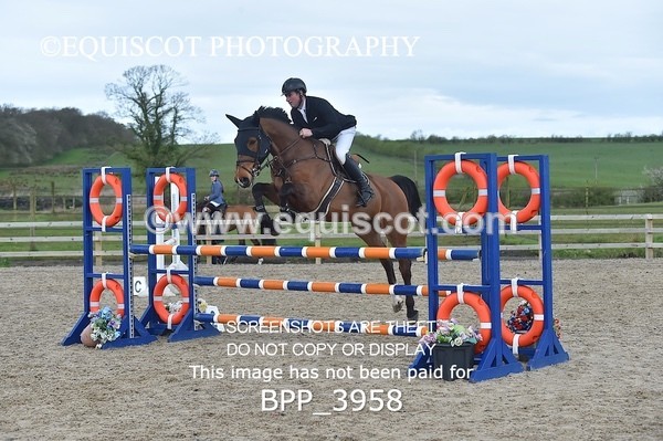 BPP_3958 - CLASS 4 Senior Newcomers/ 1.10m Open