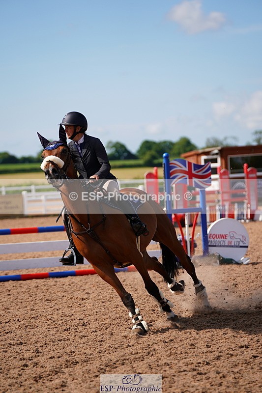 240525A-091730-05057 - Cls 13 Snr 1.05m and 1.10m