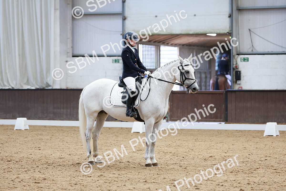 SBM_008383 - Class 6b - Novice 6 - 9.28-10.41