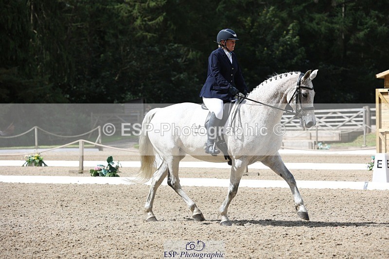 230812-114310-03834 - Cls 5 Novice Bronze 11.15 to 12.50 break