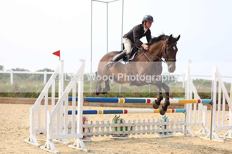 3E7A2574 - Class 8: Senior Newcomers/1.10m open