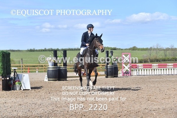 BPP_2220 - CLASS 22 SUN Senior BritiNovice/ 90cm Open