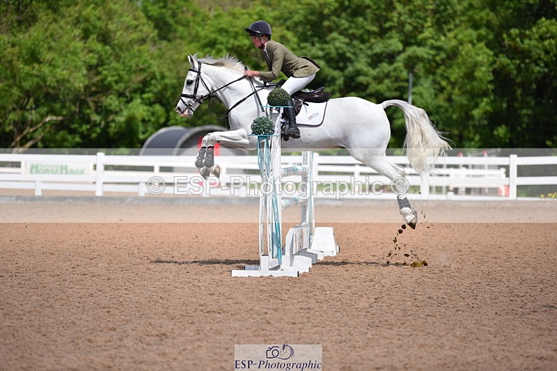 230531A-121719-00254 - Cls 4 Newcomers & 1.10m Open