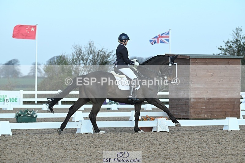 250403-082213-00345 - 018-Louise.Davison-Quamperfect