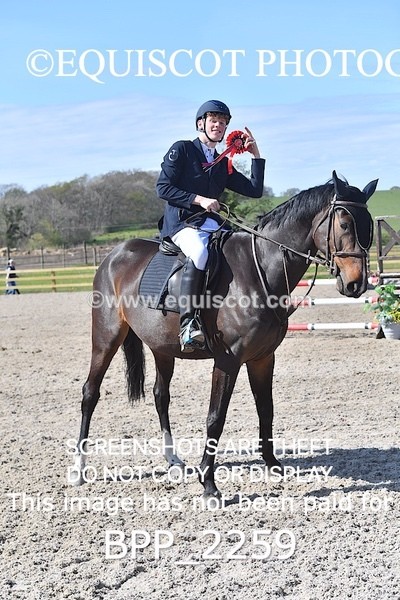 BPP_2259 - CLASS 22 SUN Senior BritiNovice/ 90cm Open