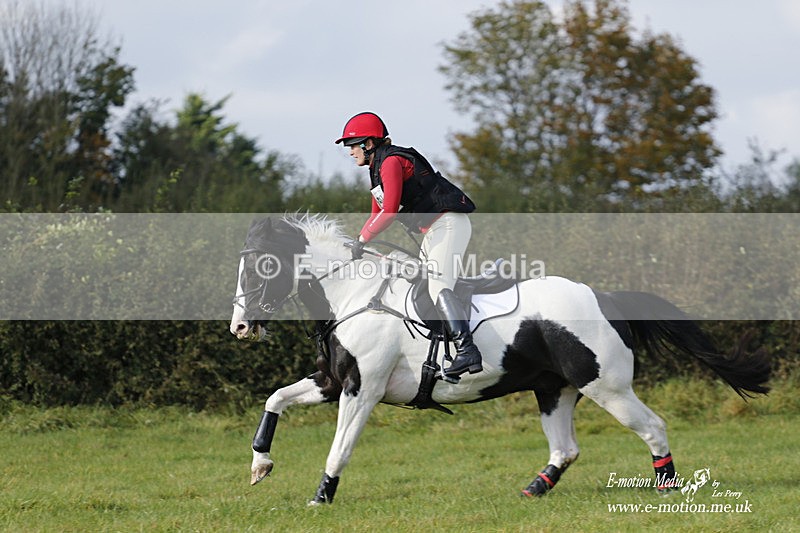  WWHT 171021 3954 - Open (1.00m)  17/10/21