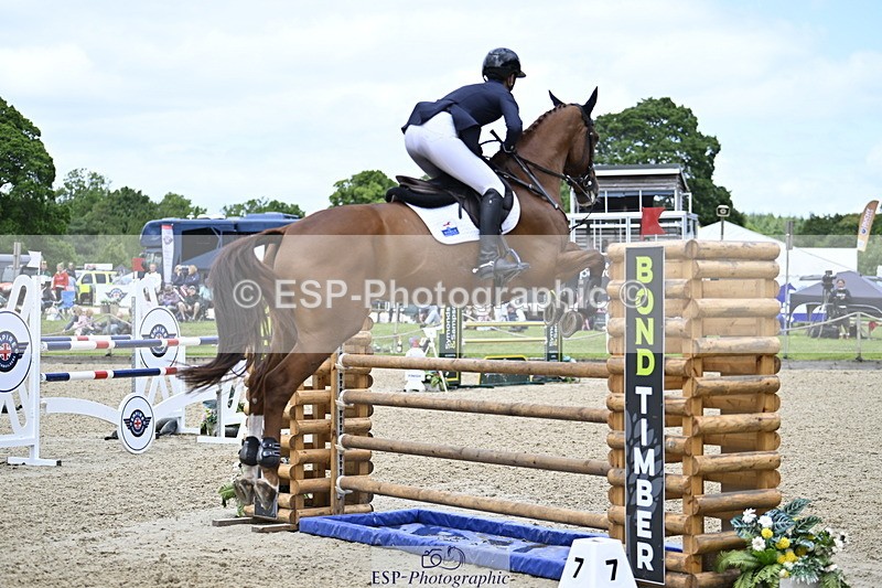 250525A-124517-17464 - B-313-Cosby.Green-ESPRIT.DE.FEU