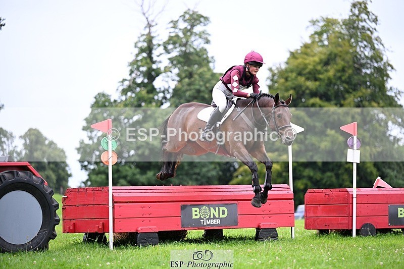 240803-123559-04080 - 077-Georgie_Selley-VICARSTOWN_VICTOR