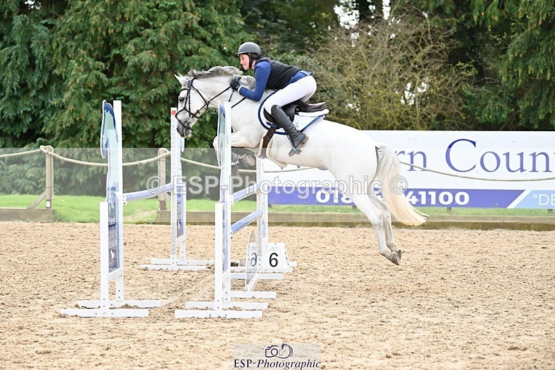 230930-123202-00506 - Cls 5 Pony Foxhunter & 1.10m Open