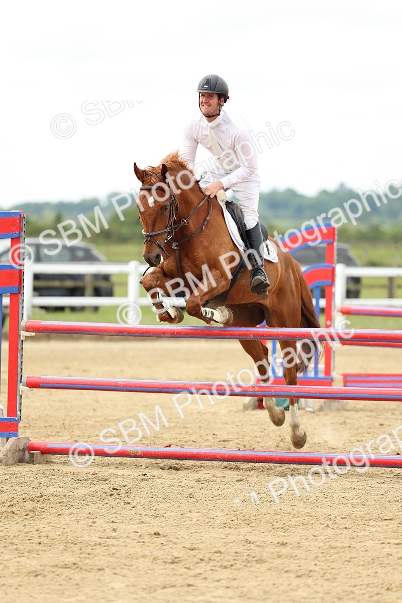 SBM_005328 - Class 17 - Senior Discovery - 1.00m