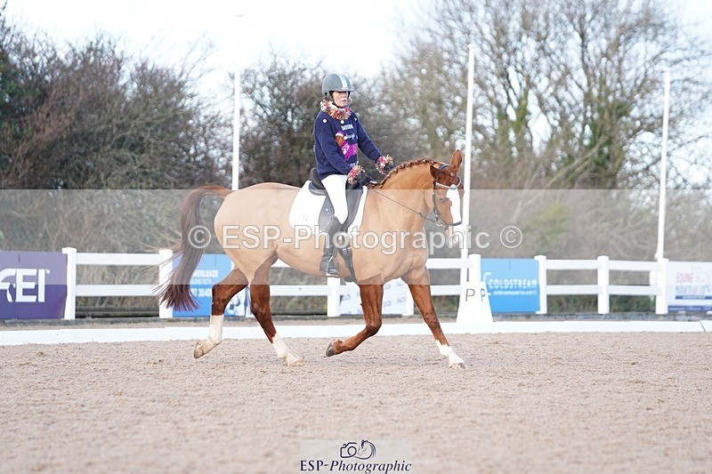 241214-132416-00610 - 134-Melanie.Haslock-Minnie.I