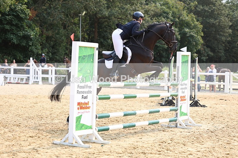 3E7A2534 - Class 8: Senior Newcomers/1.10m open