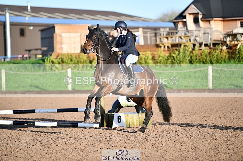 241026A-090909-00379 - SAT Cls 19 Clear Round 50cm