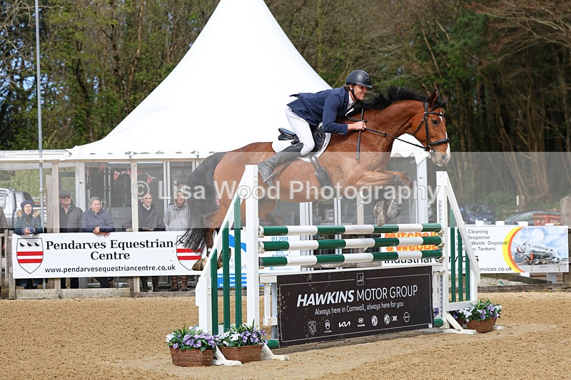 3E7A2358 - Class 9: Senior 1.30m open