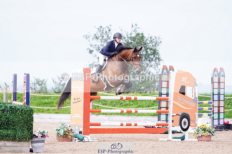 240803A-103240-07228 - Cls 29 Snr Foxhunter