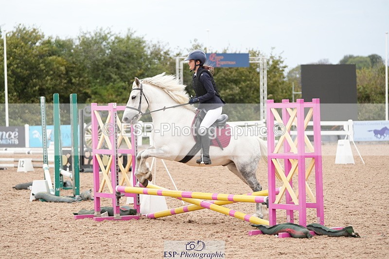 260825B-151511-00035 - Clear Round