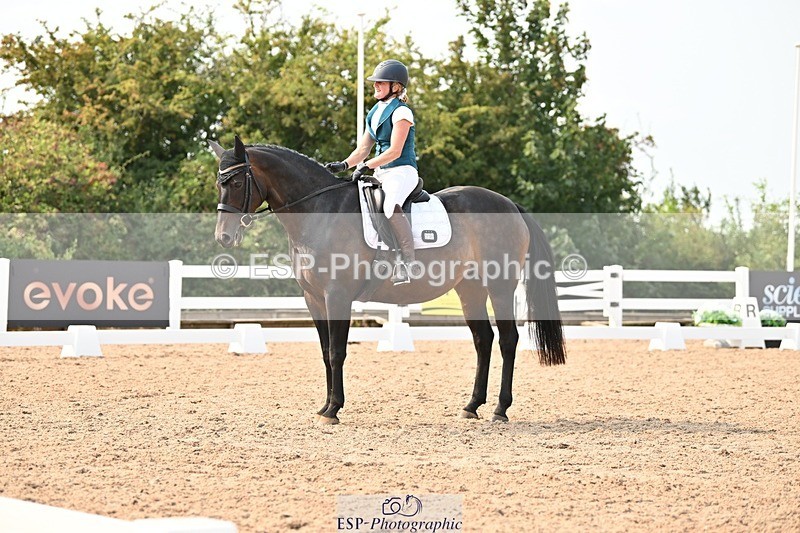 250816-153259-05891 - 036-Georgina.YoungMinuet1v