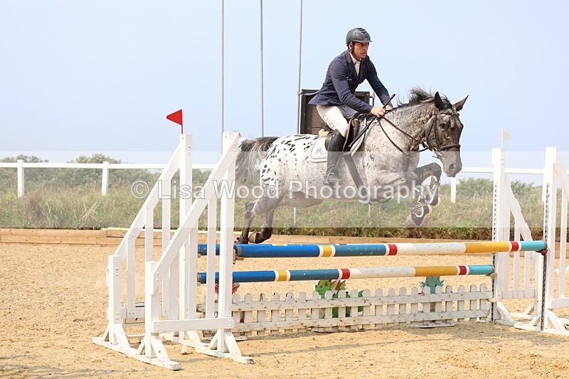 3E7A1668 - Class 4: Senior British Novice/90cm open