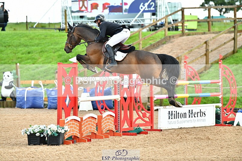 230723A-095517-10702 - Cls 4, 2 Star Small 1.30m