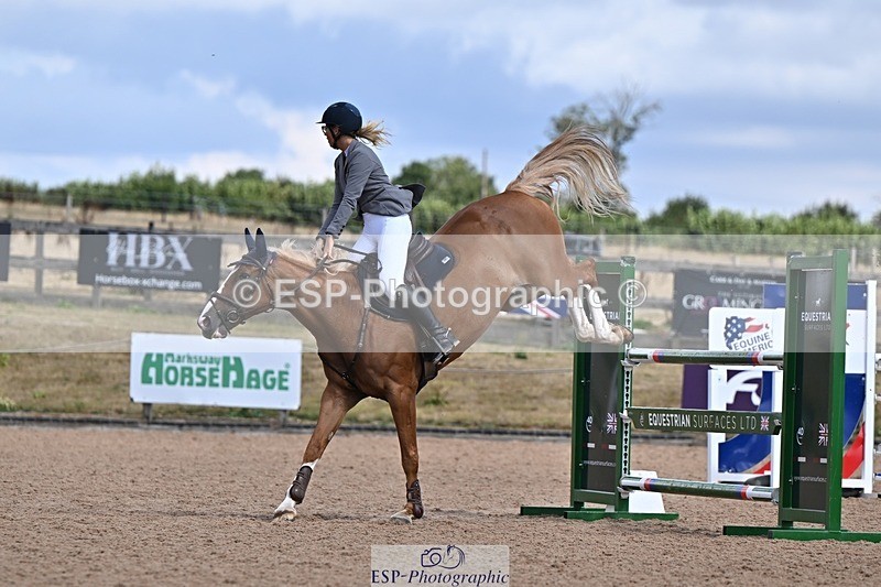 260819-142839-01098 - Cls 6 Foxhunter and 1.20m