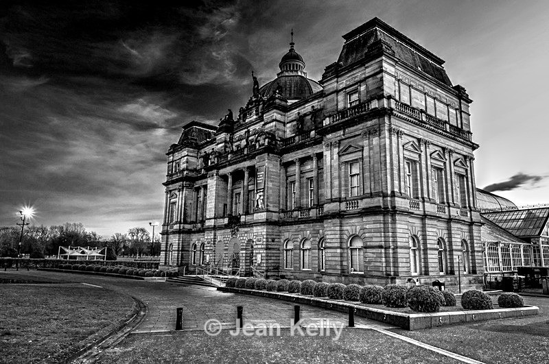 People’s Palace, Glasgow - 3930_Vibrant bw - HDR effects