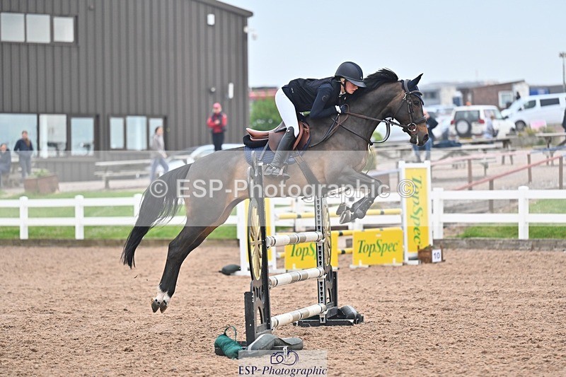 260508-083756-04196 - Cls 17 British Novice and 90cm Open