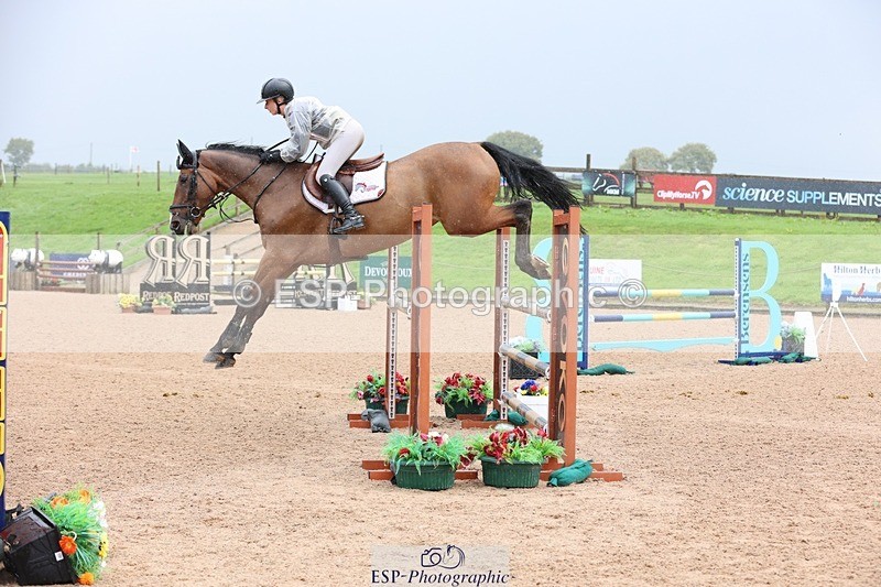 250911-124013-01514 - Cls 3 Snr Foxhunter