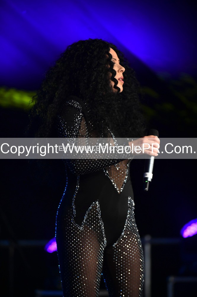 SH4_6003 - The Cher Experience