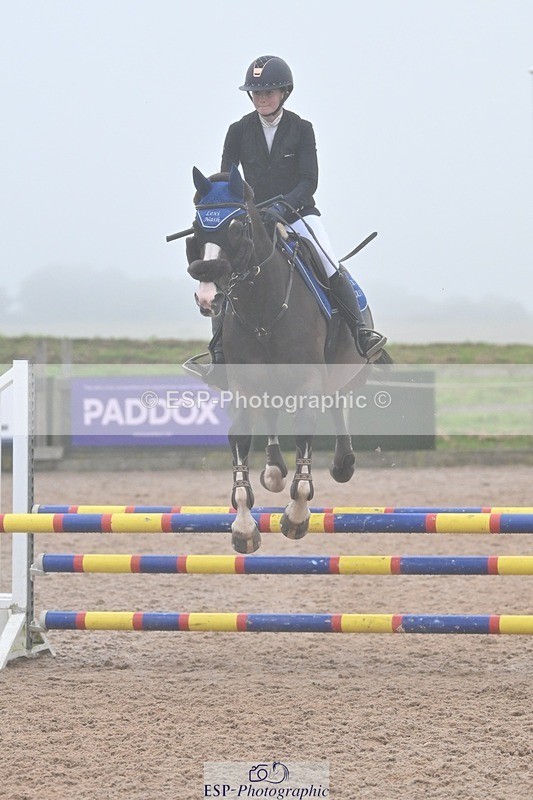 240813-194104-00991 - Classes 7 A&B 90cm