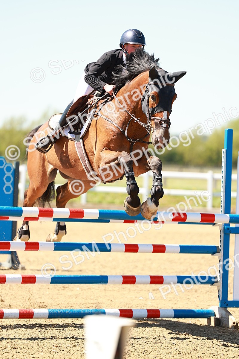 SBM_001094 - Class 4 - Senior Newcomers 1.10m