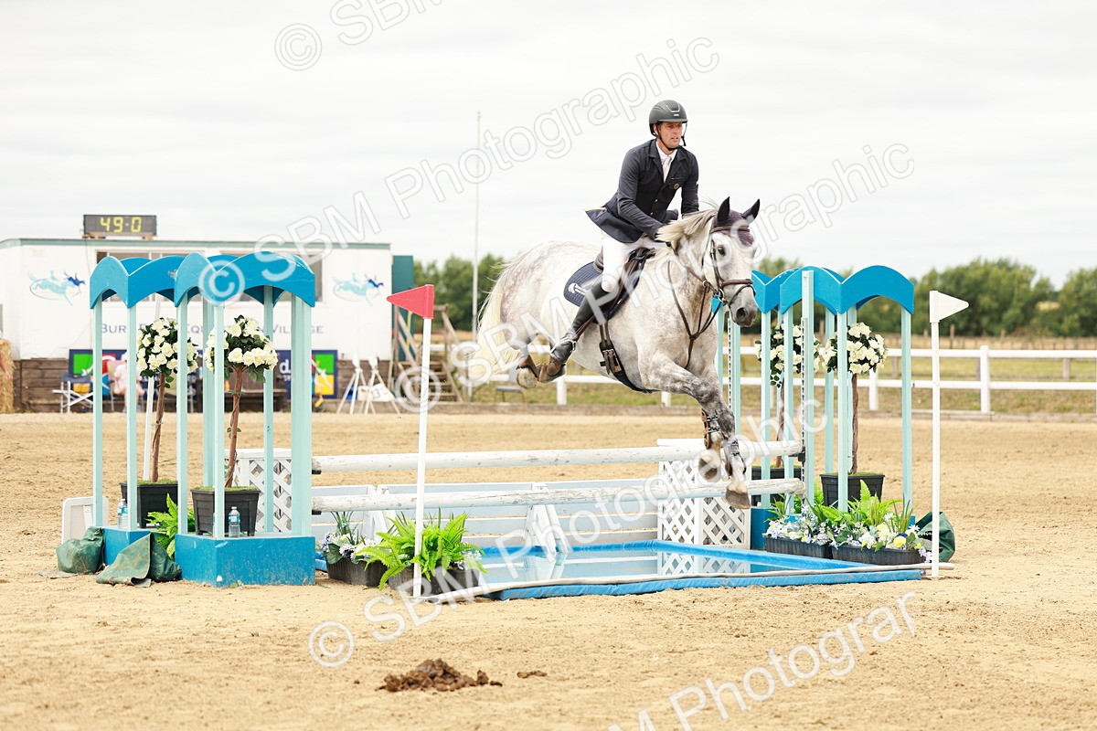 SBM_017650 - Class 21 - Senior Newcomers Championship 2d Rd