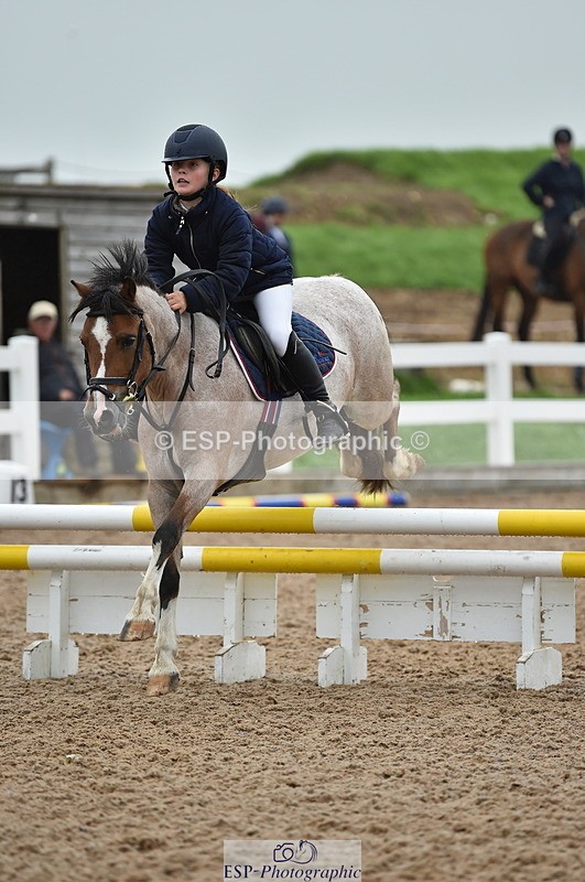 220829A-163246-00257 - 70cm Classes 3a 3b & 4