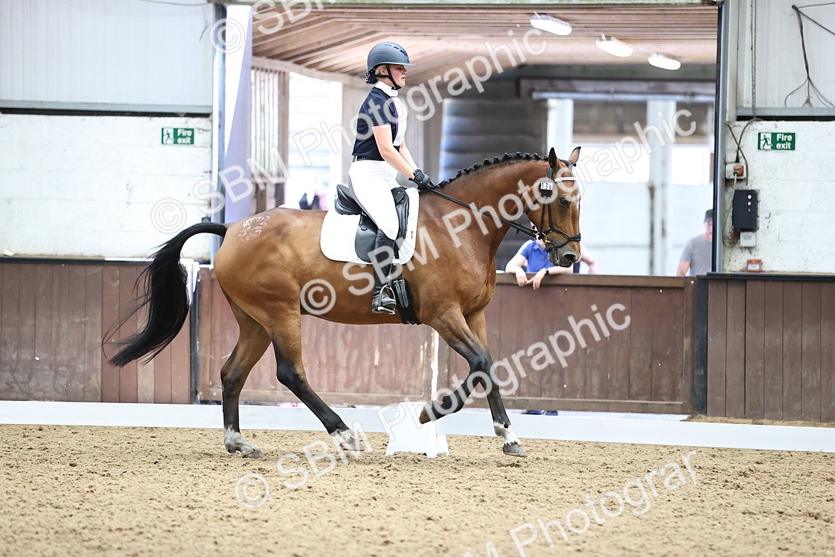 SBM_001879 - Novice 4 - 11.15-13.22