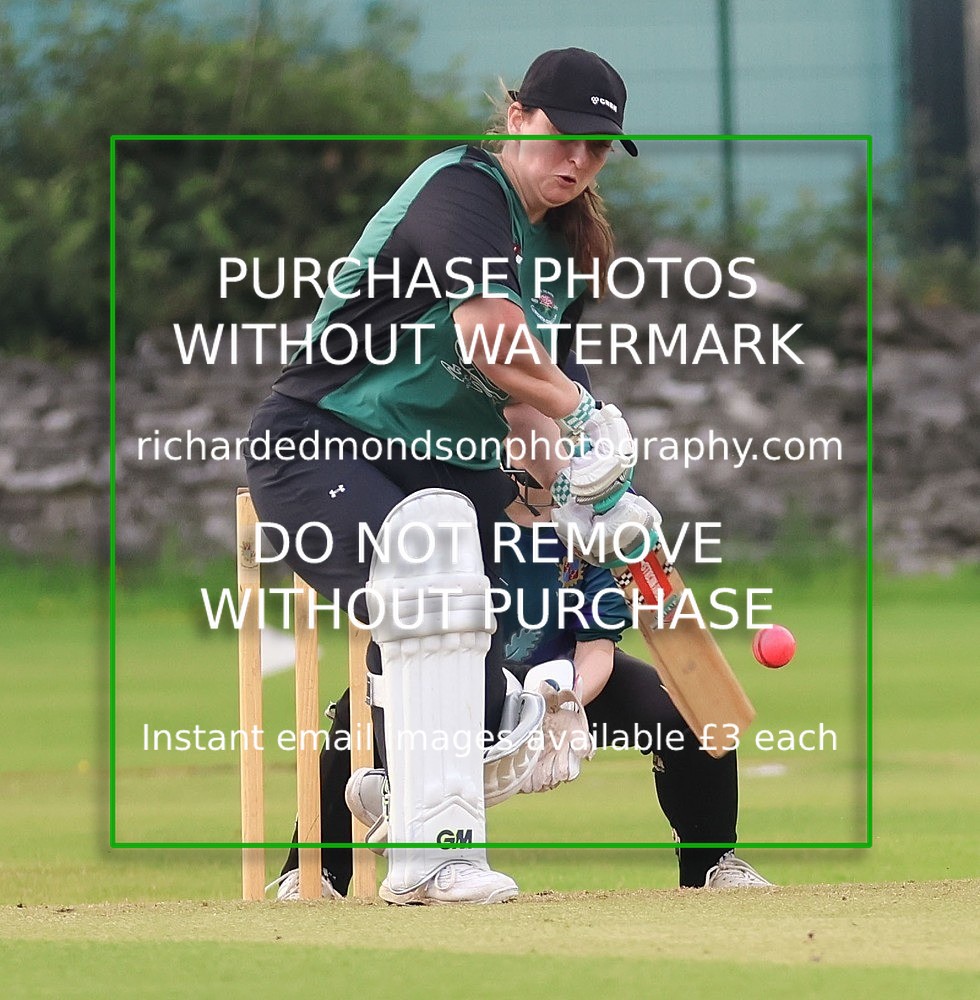 533A5653 - Kendal Cricket Women & Girls vs Carnforth Cricket Women & Girls (28/5/26)