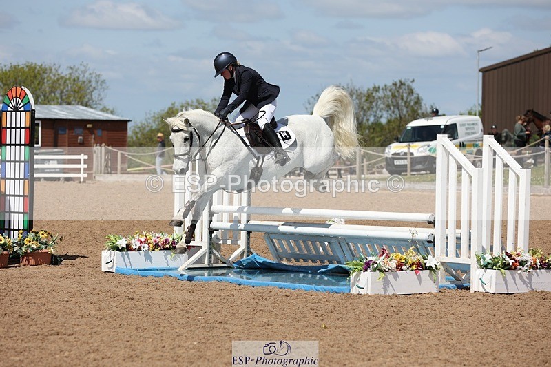 250504-121851-02516 - Cls 4 Pony Newcomers and 1m Open