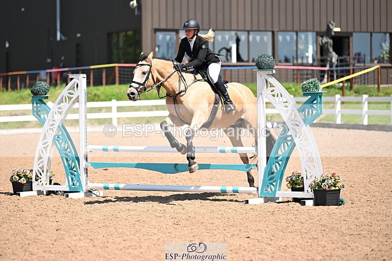 240728A-124051-08573 - Cls 32 85cm Amateur Qualifier