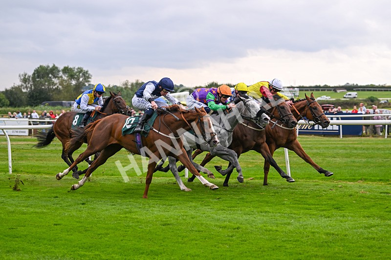 190824-Race 2-The Feminine Urge-3403 - Race 2