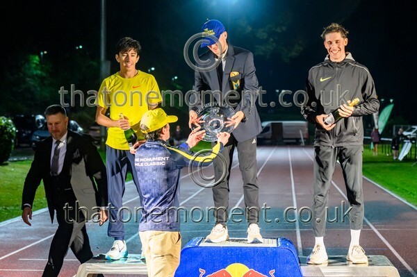 Monument25-911077 - Set Six