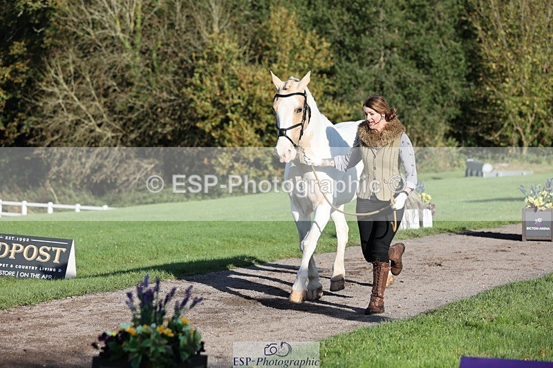 241027-091631-15175 - 465-Clare.Pascoe-MR.QUINN