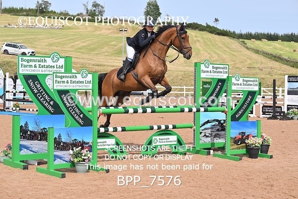 BPP_7576 - CLASS 15 FRI Senior 1.05m Open