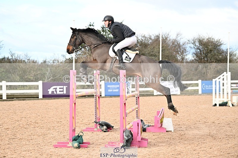 241208-131653-01736 - Cls 21 Newcomers and 1.10m Open